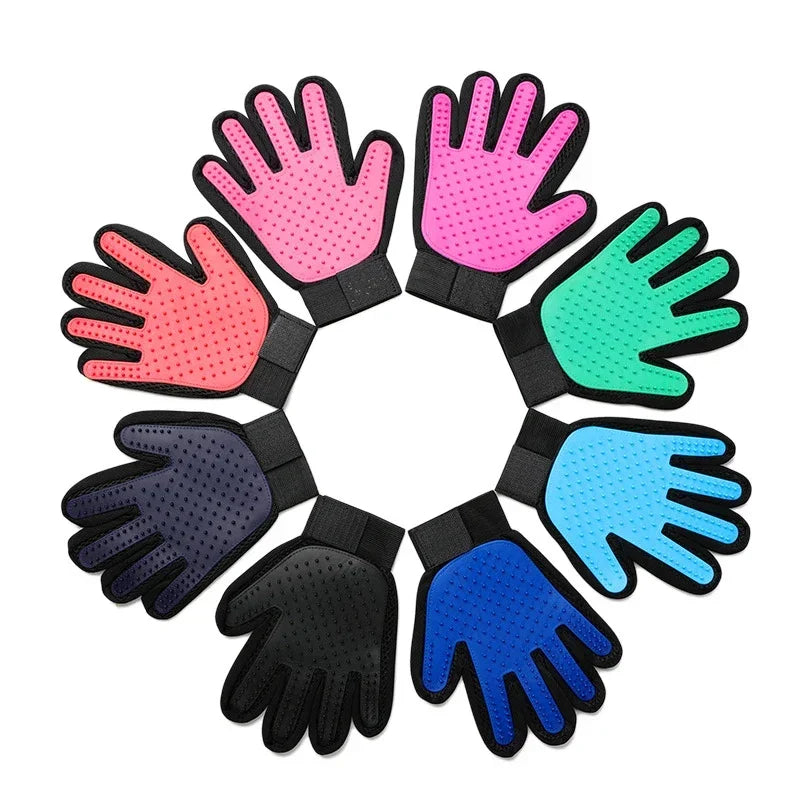 Pet Care Gloves – Wash, Brush & Massage Your Furry Friend