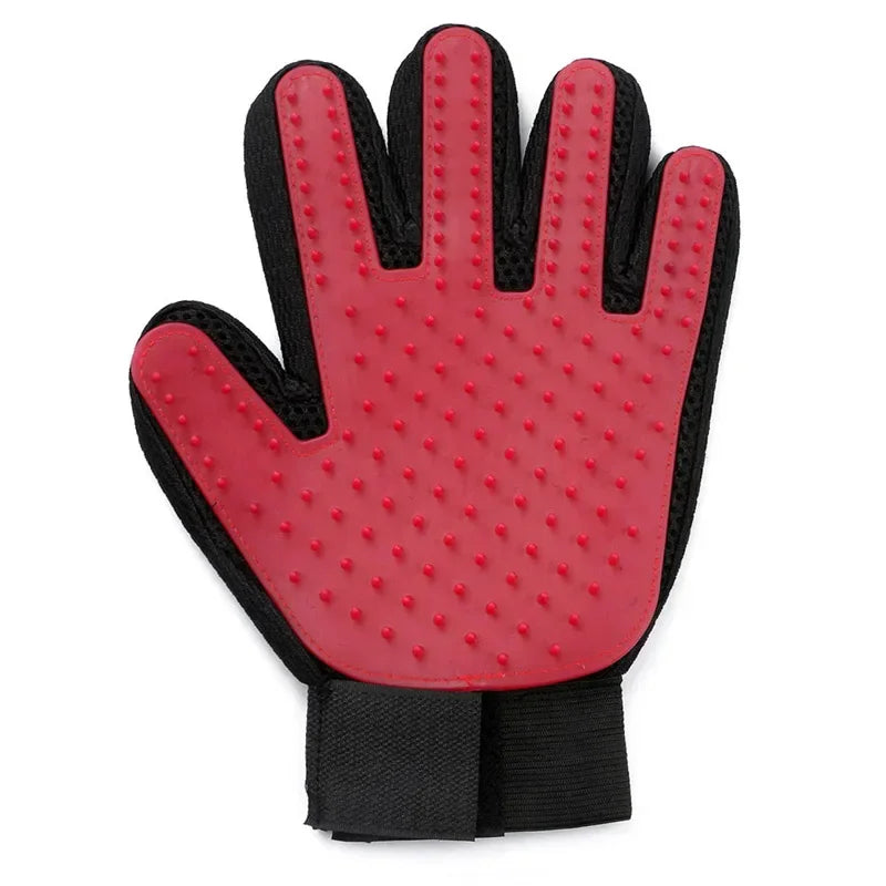 Pet Care Gloves – Wash, Brush & Massage Your Furry Friend